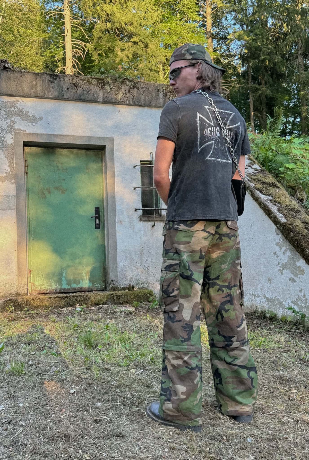 "RLB" T-SHIRT