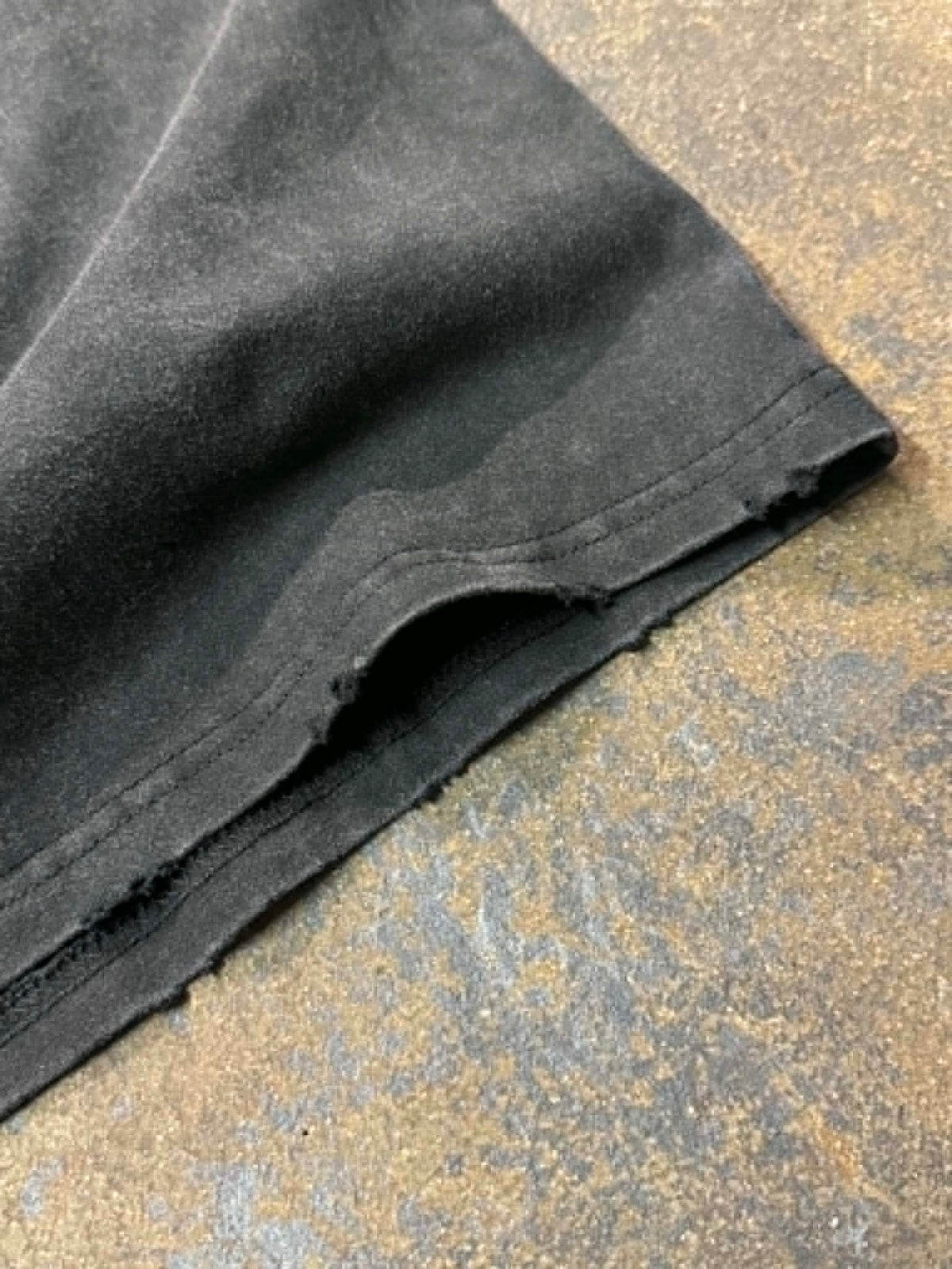 "RLB" T-SHIRT